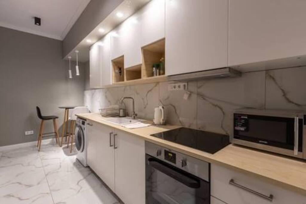Luxurious Studio Located In The Heart Of Budapest Bagian luar foto